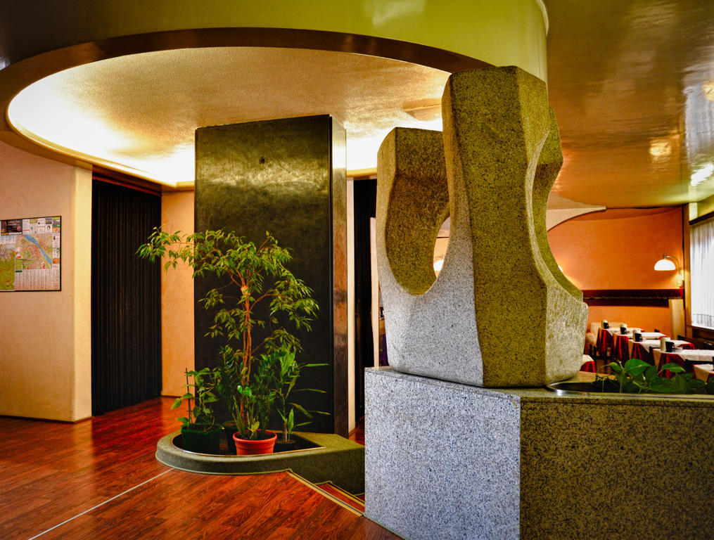 Hotel Salieri เลนญาโก ภายนอก รูปภาพ