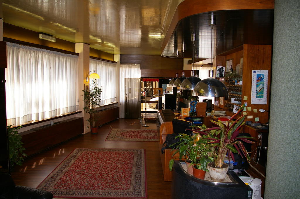 Hotel Salieri เลนญาโก ภายนอก รูปภาพ