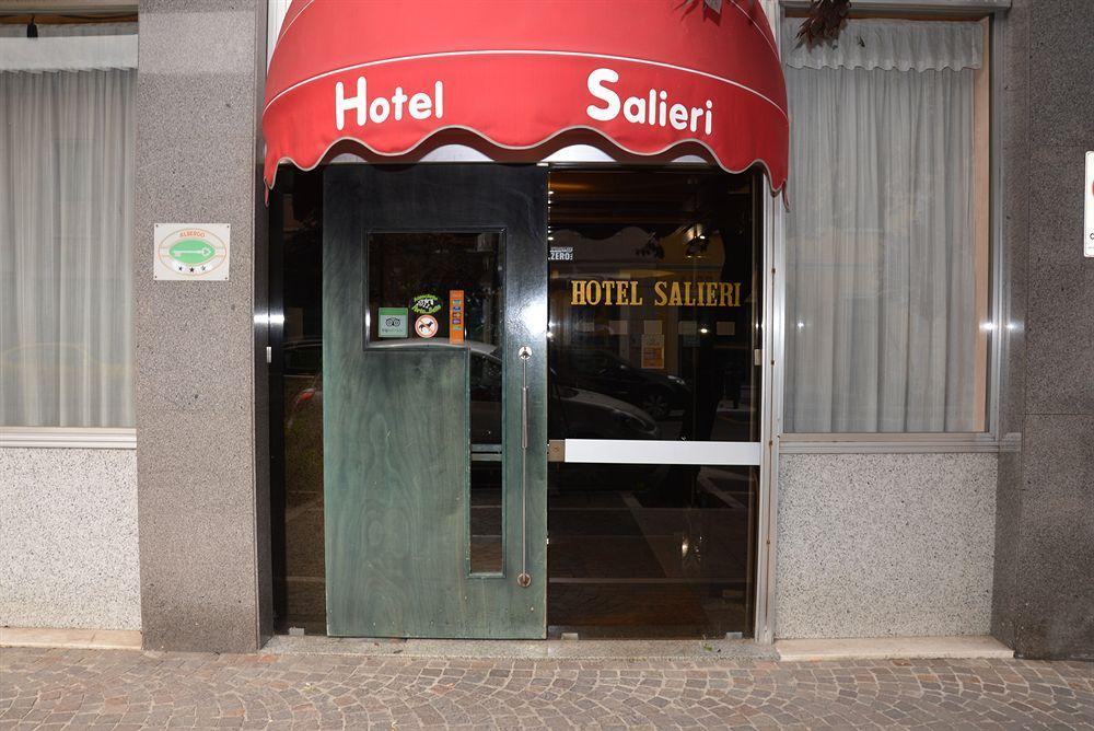 Hotel Salieri เลนญาโก ภายนอก รูปภาพ