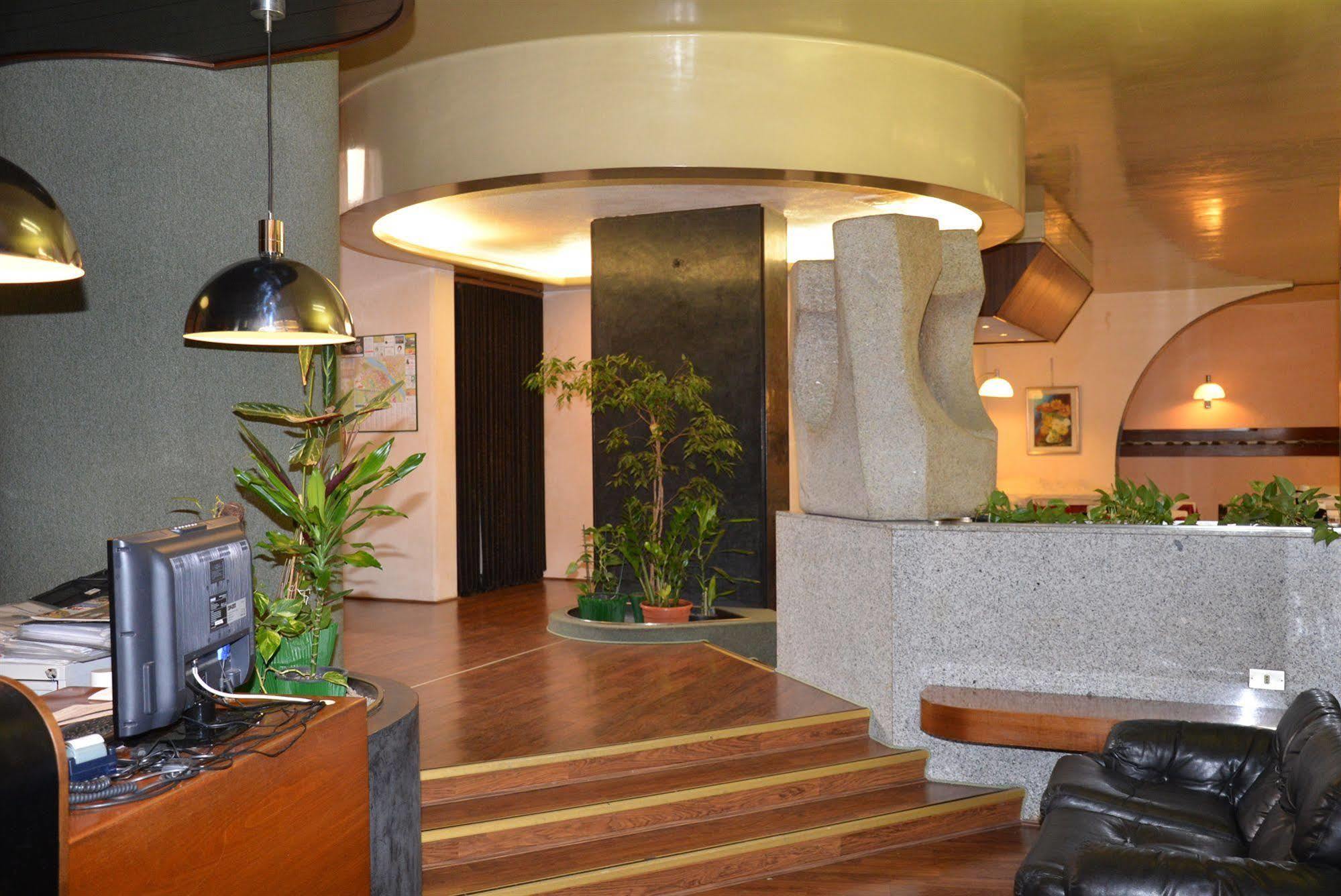 Hotel Salieri เลนญาโก ภายนอก รูปภาพ