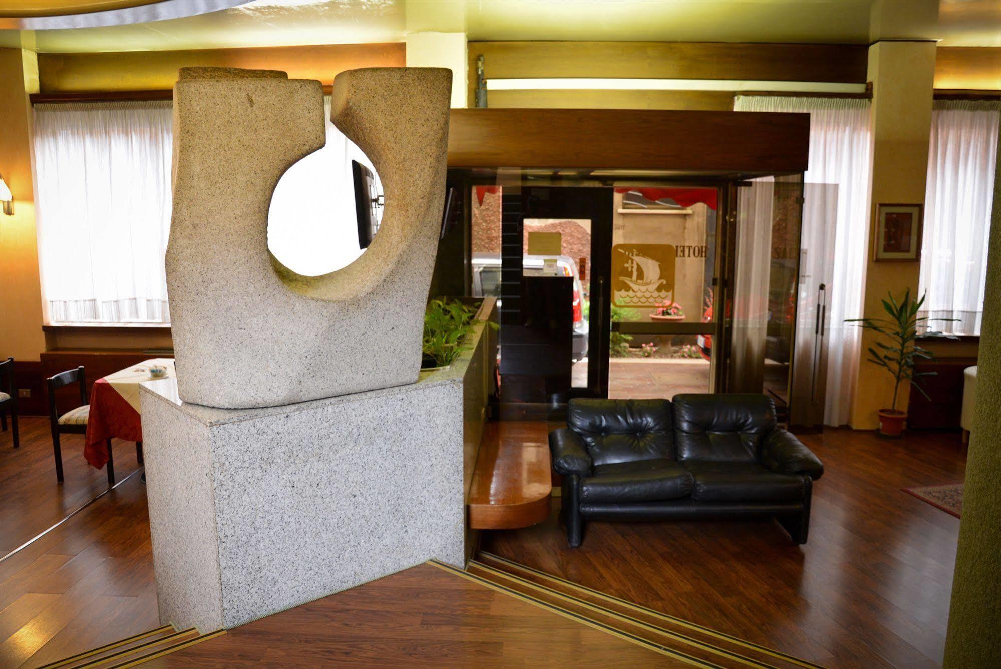 Hotel Salieri เลนญาโก ภายนอก รูปภาพ