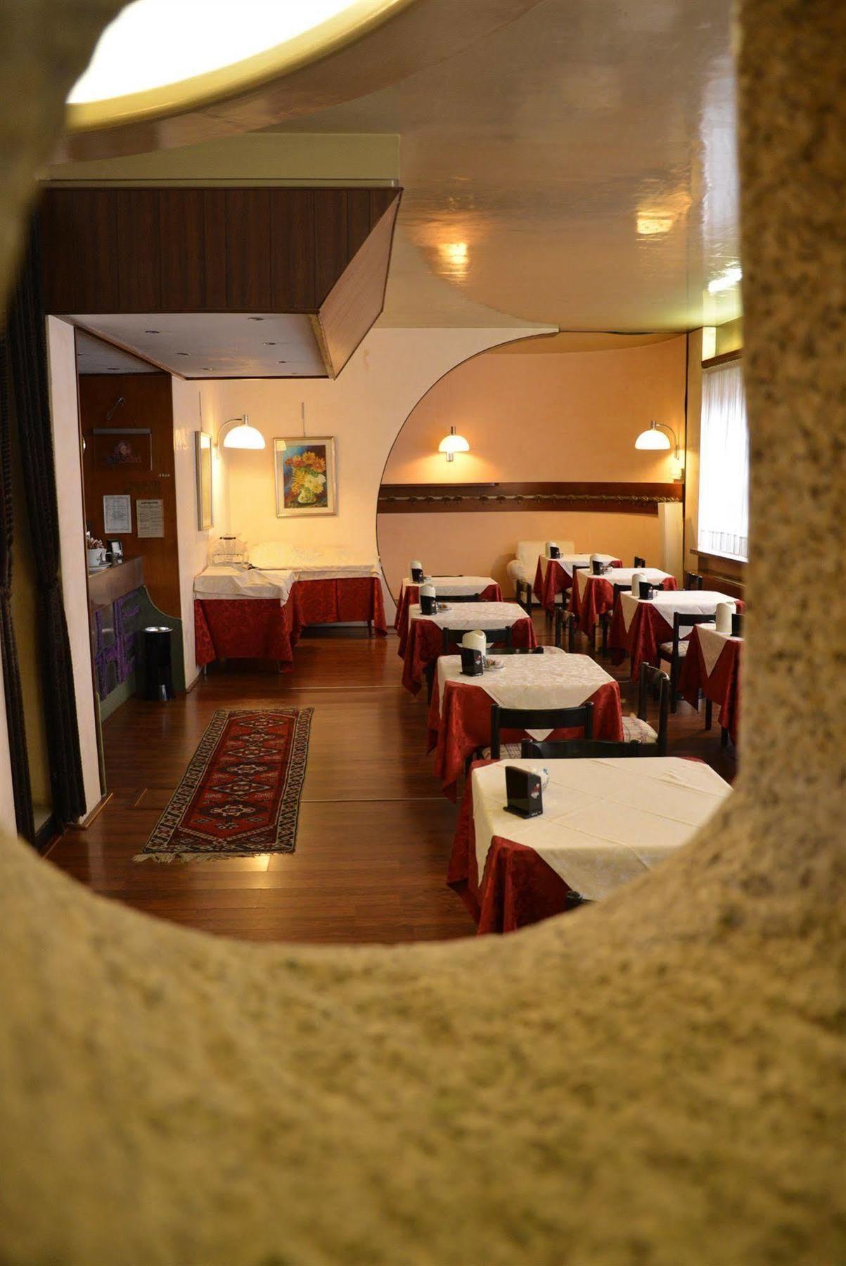 Hotel Salieri เลนญาโก ภายนอก รูปภาพ