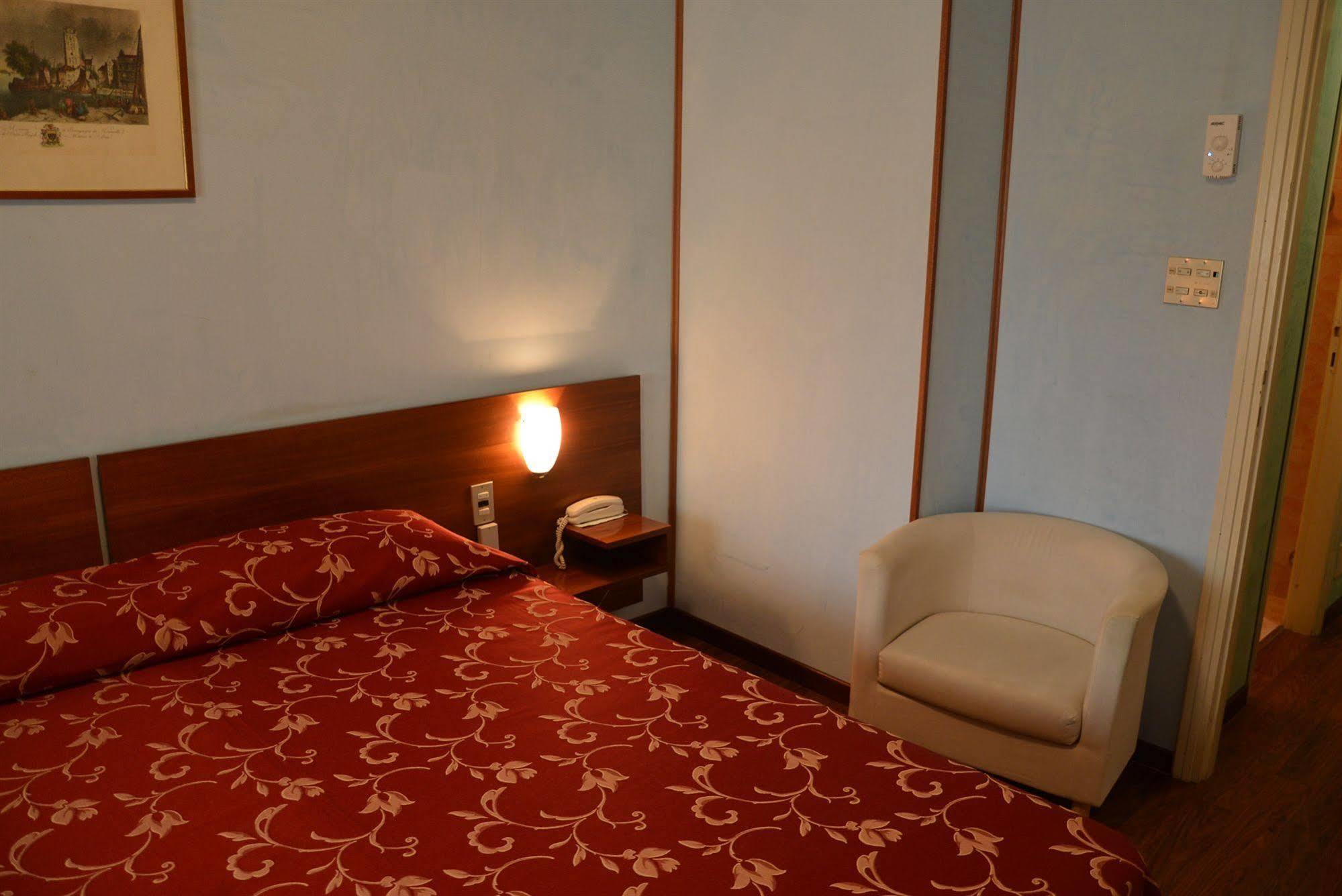 Hotel Salieri เลนญาโก ภายนอก รูปภาพ